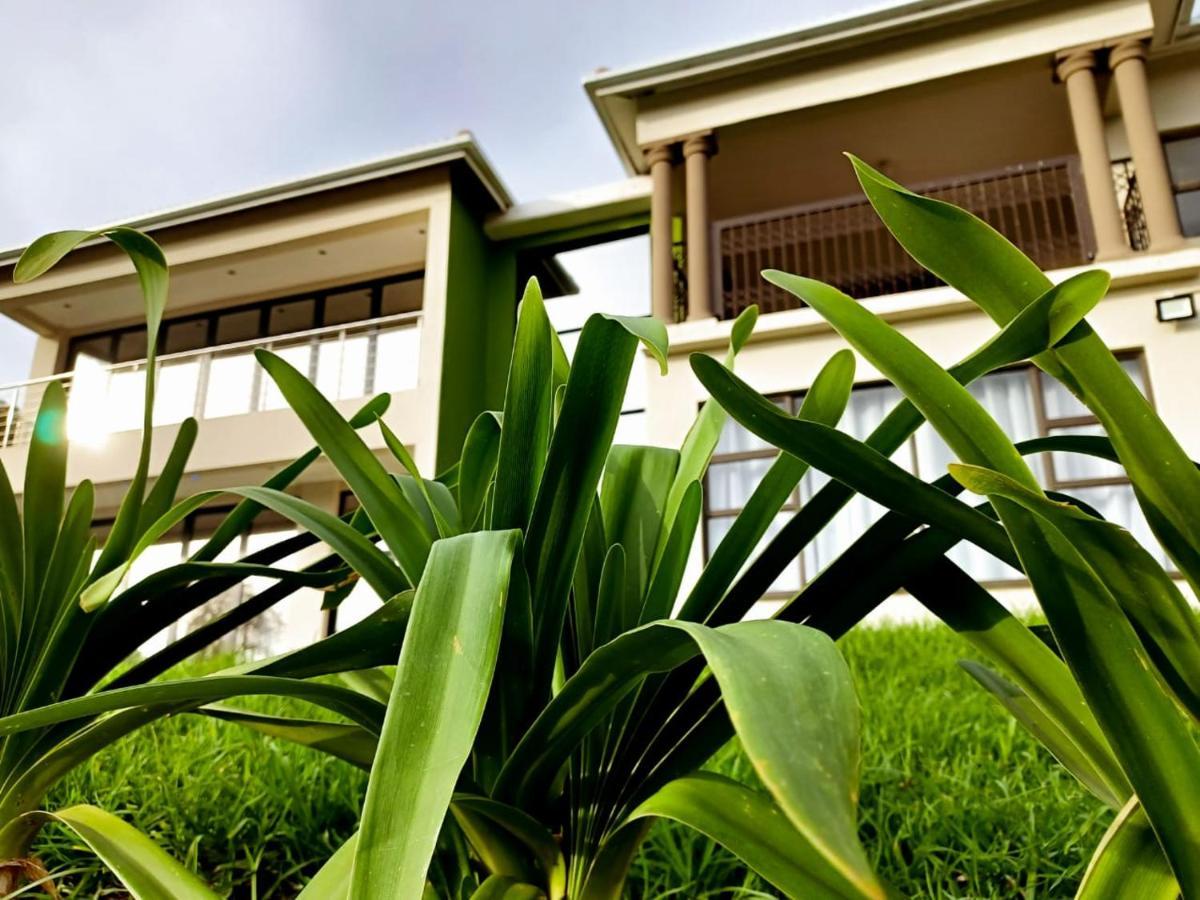 Uzuri Lifestyle Villa Port Saint Johnʼs Exteriör bild