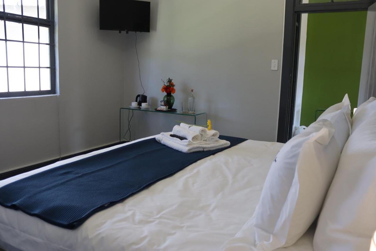 Uzuri Lifestyle Villa Port Saint Johnʼs Exteriör bild